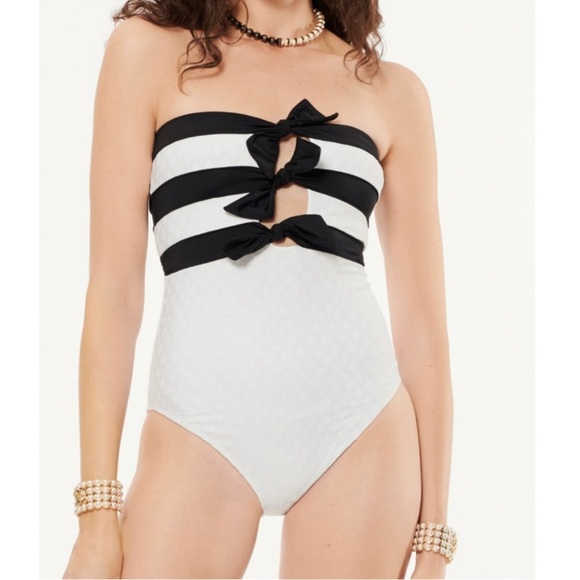 CHANEL Other - Chanel White One Piece Swimsuit P76805V68953 BRAND NEW WITH TAGS 36